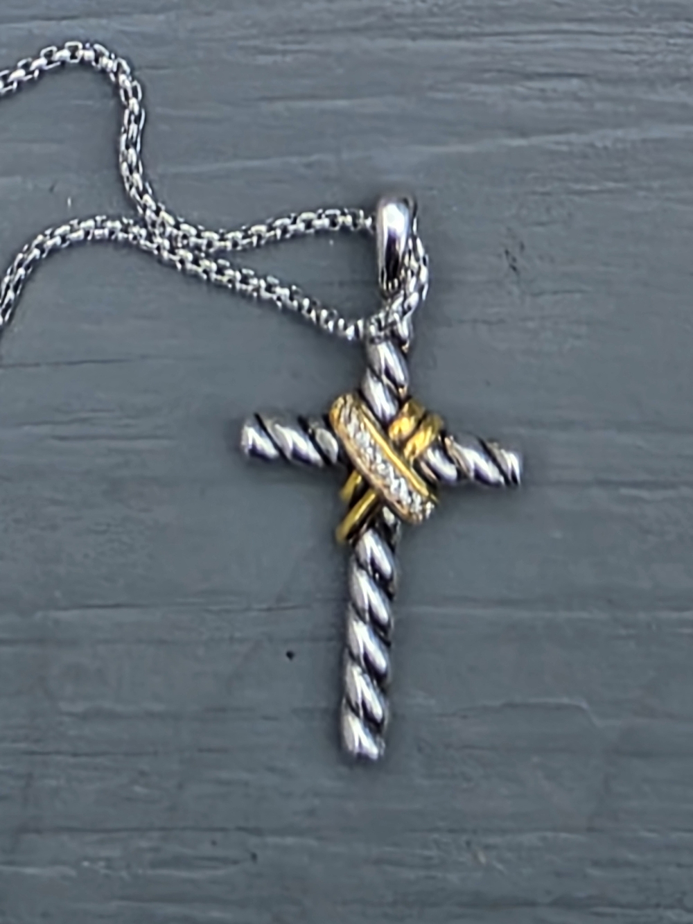 David Yurman Cable Collectibles cross necklace - Picture 9 of 10